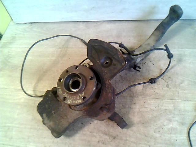 bontott ALFA ROMEO 156 Bal első Csonkállvány Kerékaggyal