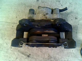 bontott ALFA ROMEO 156 Jobb első Féknyereg Munkahengerrel