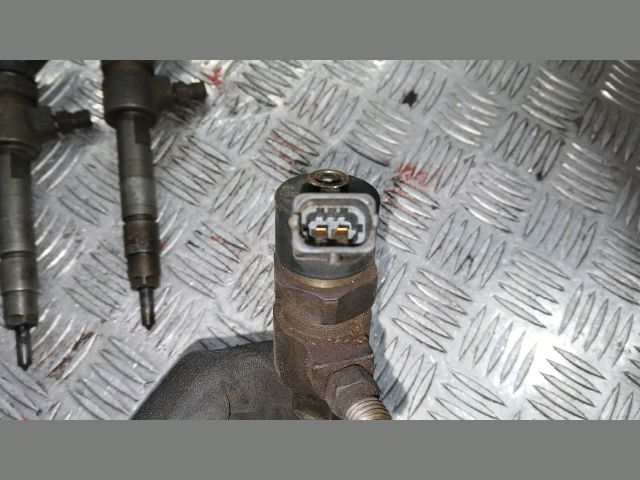 bontott ALFA ROMEO 156 Porlasztó (1 db)