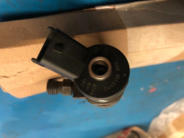 bontott ALFA ROMEO 156 Porlasztó (1 db)