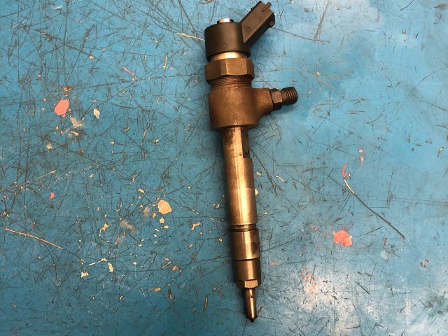 bontott ALFA ROMEO 156 Porlasztó (1 db)