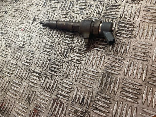 bontott ALFA ROMEO 156 Porlasztó (1 db)