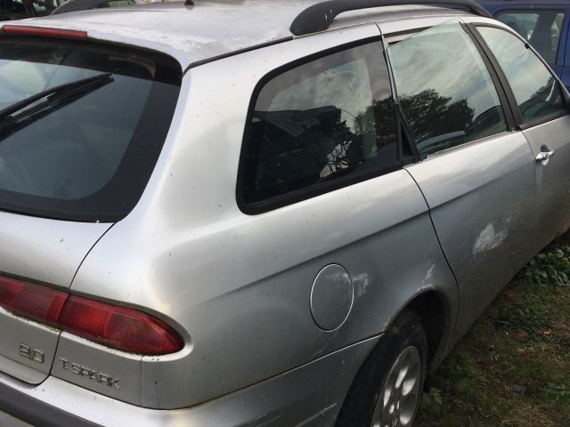 bontott ALFA ROMEO 156 Jobb első Rugó