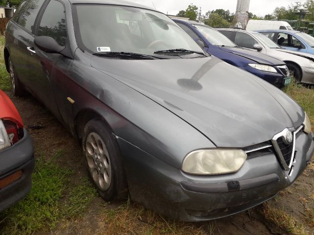 bontott ALFA ROMEO 156 Jobb első Csonkállvány Kerékaggyal