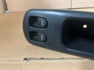 bontott ALFA ROMEO 156 Ablakemelő Kapcsoló Négyes / Kettes