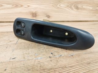 bontott ALFA ROMEO 156 Ablakemelő Kapcsoló Négyes / Kettes