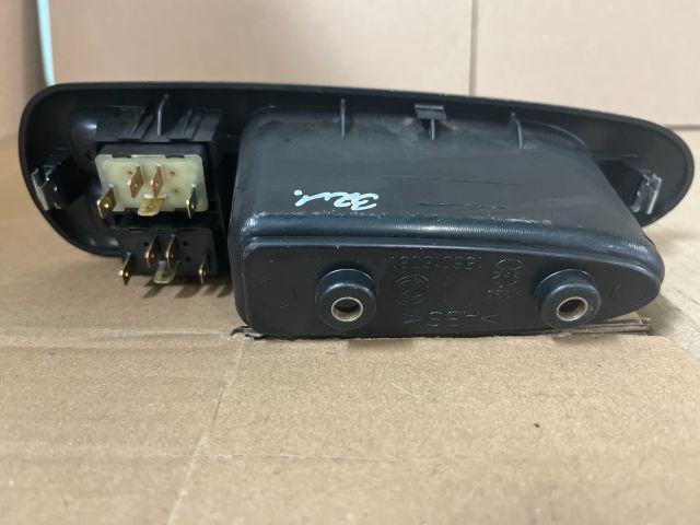 bontott ALFA ROMEO 156 Ablakemelő Kapcsoló Négyes / Kettes