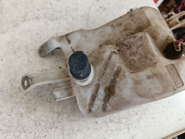 bontott ALFA ROMEO 156 Ablakmosó Tartály