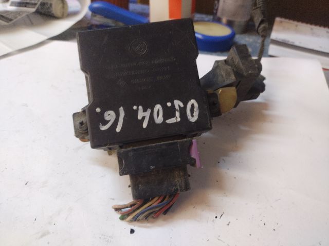 bontott ALFA ROMEO 156 Ablaktörlő Relé