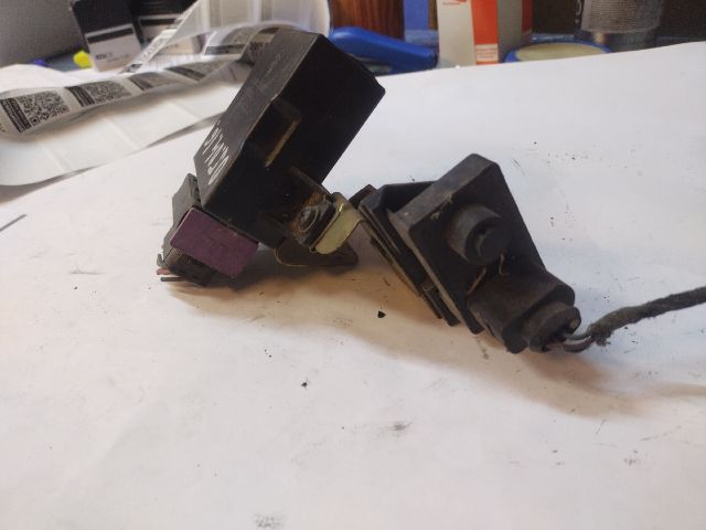 bontott ALFA ROMEO 156 Ablaktörlő Relé