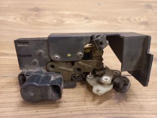 bontott ALFA ROMEO 156 Bal Csomagtérajtó Zárszerkezet