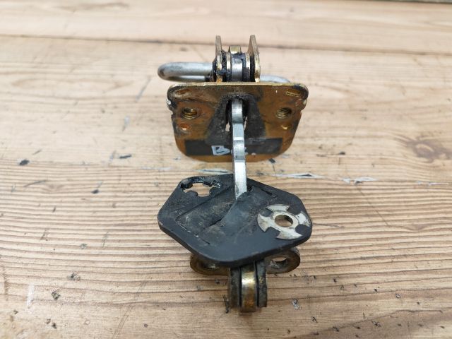 bontott ALFA ROMEO 156 Bal első Ajtóhatároló