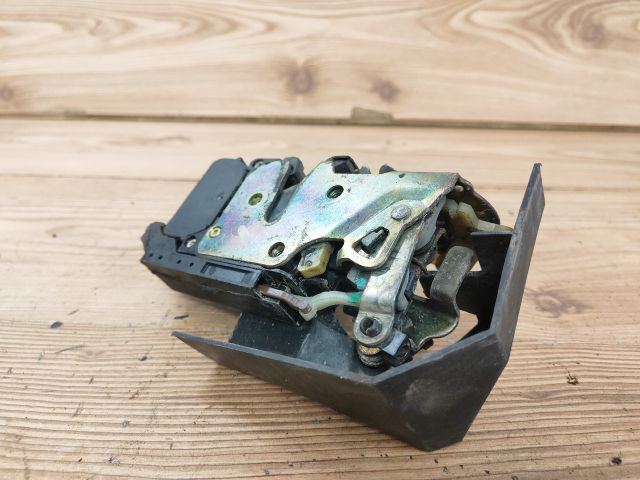 bontott ALFA ROMEO 156 Bal első Ajtózár