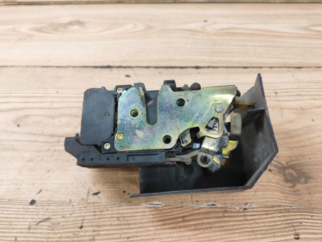 bontott ALFA ROMEO 156 Bal első Ajtózár