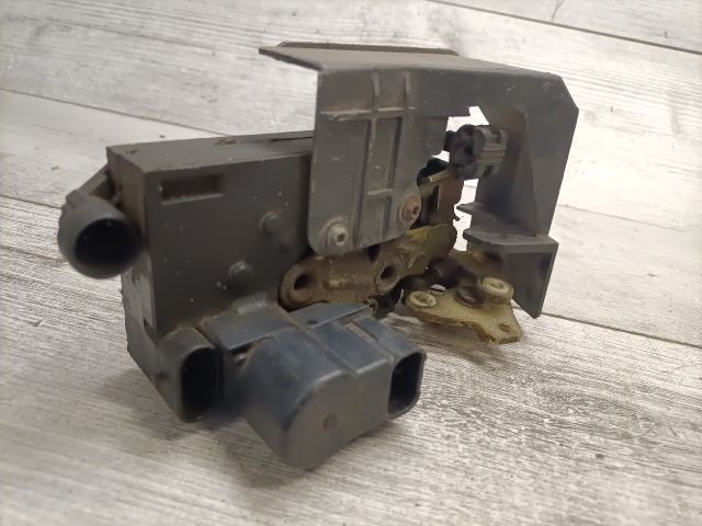 bontott ALFA ROMEO 156 Bal első Ajtózár