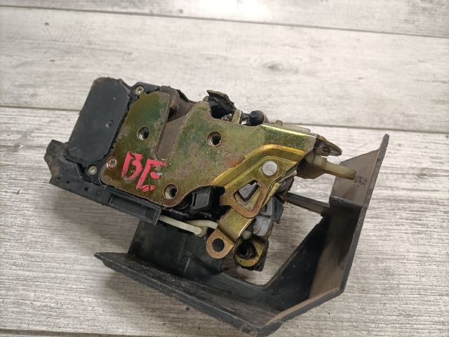 bontott ALFA ROMEO 156 Bal első Ajtózár