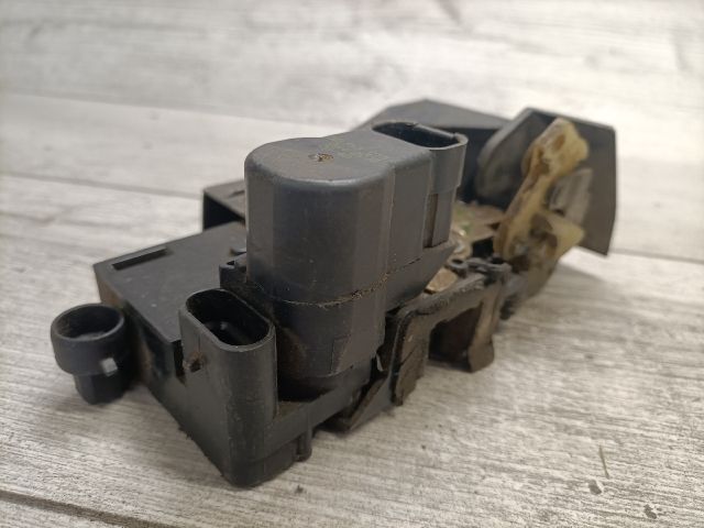 bontott ALFA ROMEO 156 Bal első Ajtózár