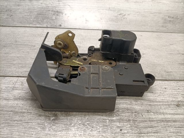 bontott ALFA ROMEO 156 Bal első Ajtózár