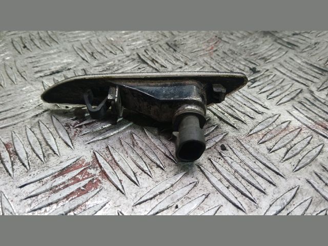 bontott ALFA ROMEO 156 Bal első Sárvédő Irányjelző