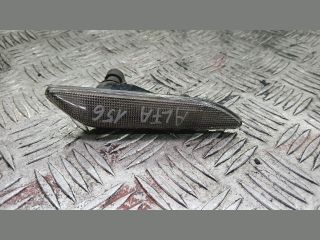 bontott ALFA ROMEO 156 Bal első Sárvédő Irányjelző