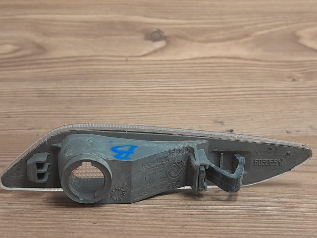 bontott ALFA ROMEO 156 Bal első Sárvédő Irányjelző