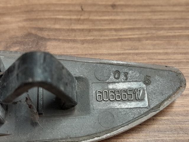 bontott ALFA ROMEO 156 Bal első Sárvédő Irányjelző