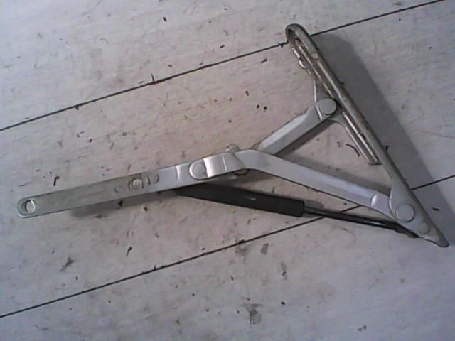 bontott ALFA ROMEO 156 Bal első Zsanér