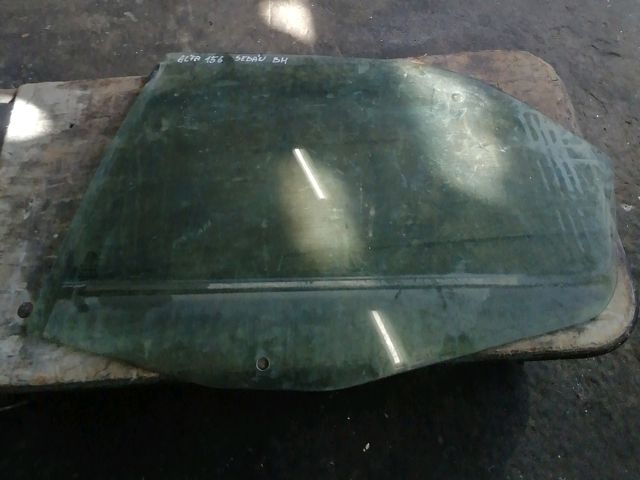 bontott ALFA ROMEO 156 Bal hátsó Ablak