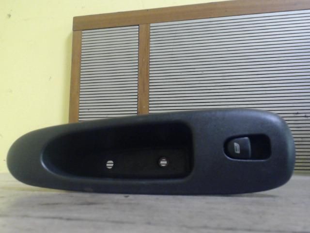 bontott ALFA ROMEO 156 Bal hátsó Ablakemelő Kapcsoló