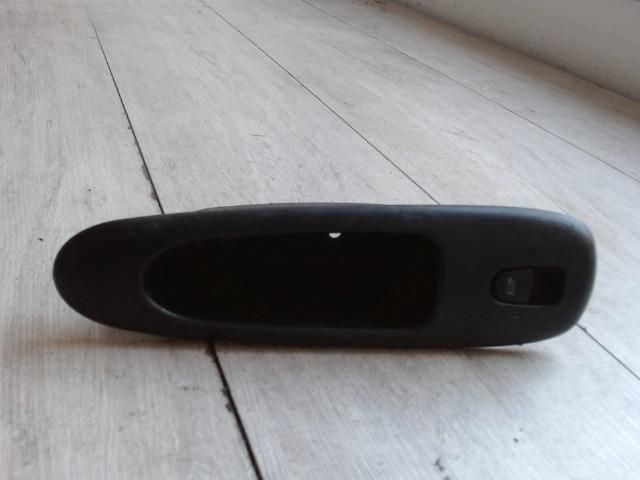 bontott ALFA ROMEO 156 Bal hátsó Ablakemelő Kapcsoló