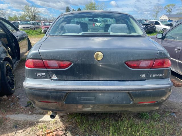 bontott ALFA ROMEO 156 Bal hátsó Ajtó Kárpit