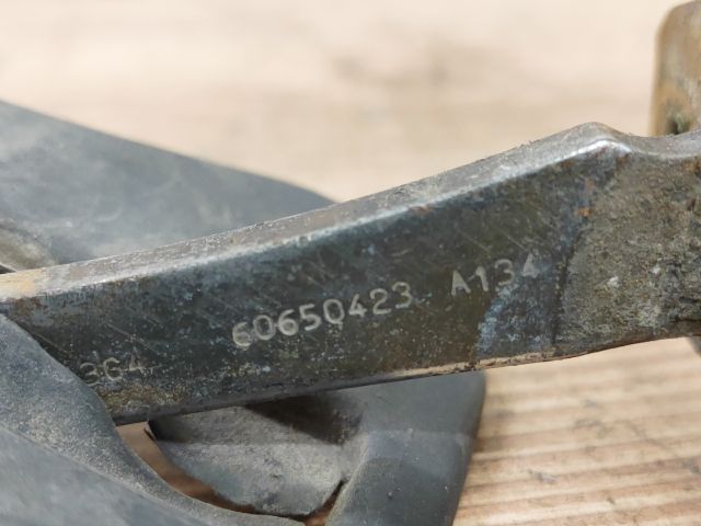 bontott ALFA ROMEO 156 Bal hátsó Ajtóhatároló