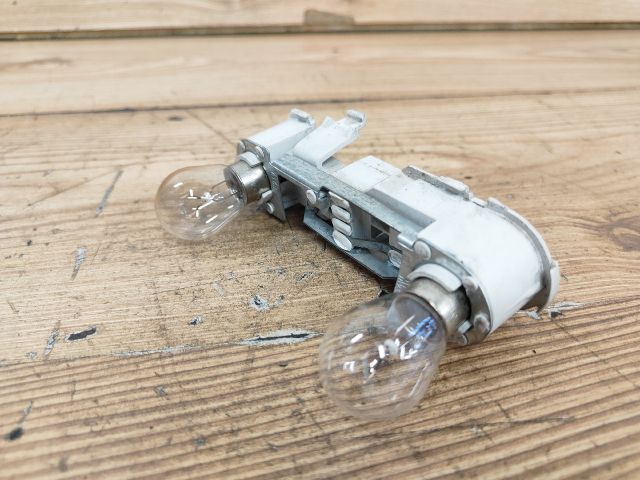 bontott ALFA ROMEO 156 Bal Hátsó Lámpa Foglalat