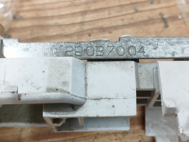 bontott ALFA ROMEO 156 Bal Hátsó Lámpa Foglalat