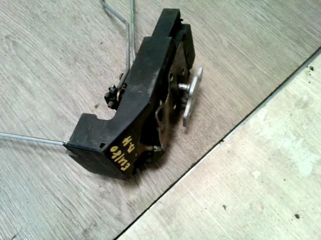 bontott ALFA ROMEO 156 Bal hátsó Zárbetét