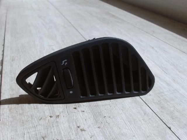 bontott ALFA ROMEO 156 Bal Szellőző