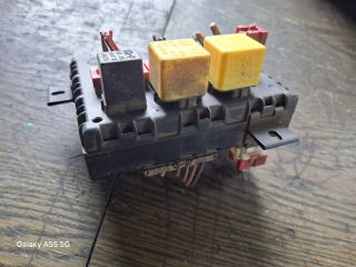 bontott ALFA ROMEO 156 Biztosítéktábla Utastér