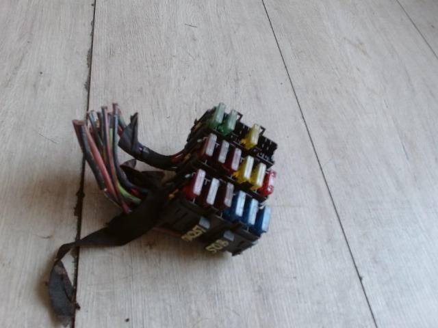 bontott ALFA ROMEO 156 Biztosítéktábla Utastér