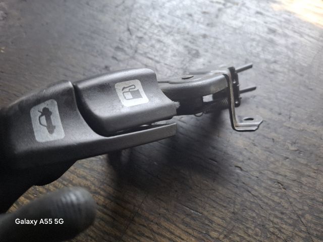 bontott ALFA ROMEO 156 Csomagtér Nyitó Kar / Gomb