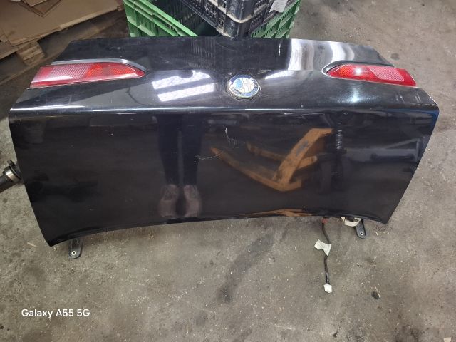 bontott ALFA ROMEO 156 Csomagtérajtó (Részeivel)