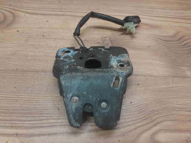 bontott ALFA ROMEO 156 Csomagtérajtó Zárszerkezet