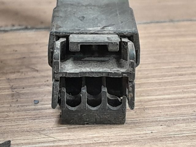 bontott ALFA ROMEO 156 Csomagtérajtó Zárszerkezet