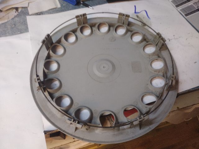 bontott ALFA ROMEO 156 Dísztárcsa (1 db)