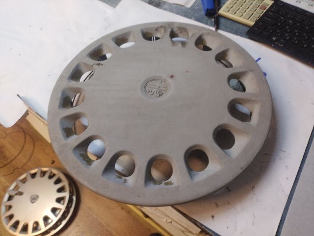 bontott ALFA ROMEO 156 Dísztárcsa (1 db)