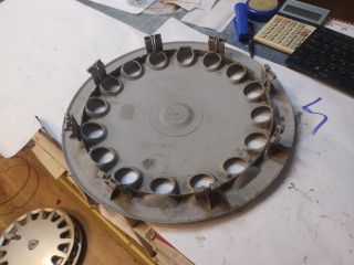 bontott ALFA ROMEO 156 Dísztárcsa (1 db)