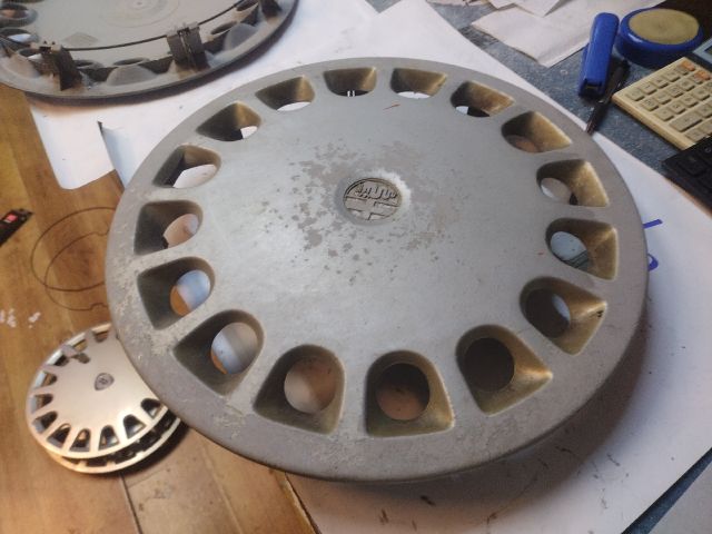 bontott ALFA ROMEO 156 Dísztárcsa (1 db)