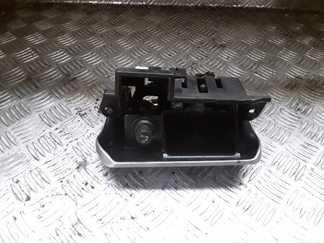 bontott ALFA ROMEO 156 Első Hamutartó