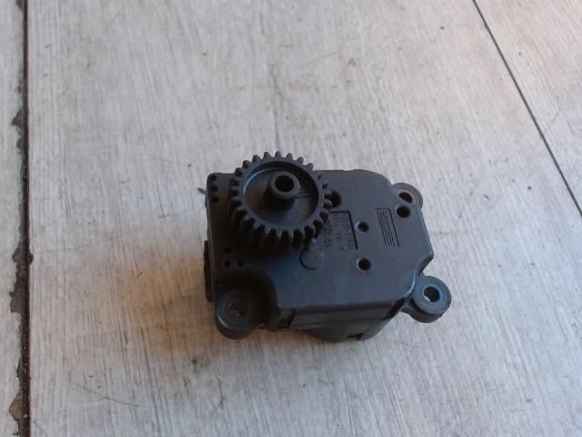 bontott ALFA ROMEO 156 Fűtés Állító Motor