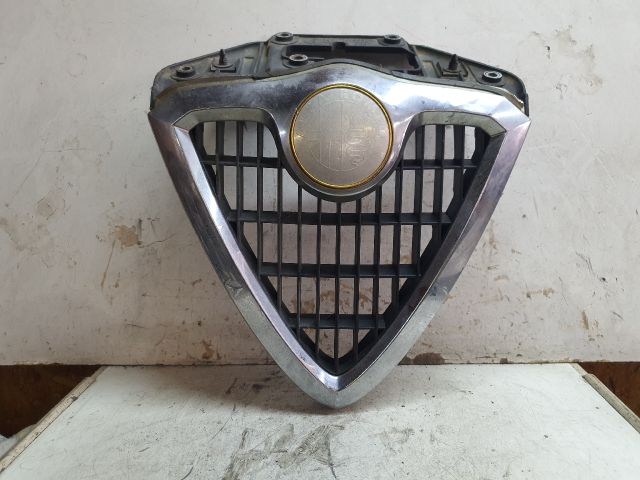 bontott ALFA ROMEO 156 Hűtőrács