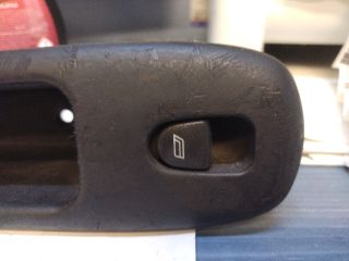 bontott ALFA ROMEO 156 Jobb első Ablakemelő Kapcsoló